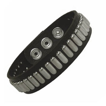 Armband With Oblong Spot Studs