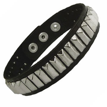 Leather Armband With Long Pyramid Studs